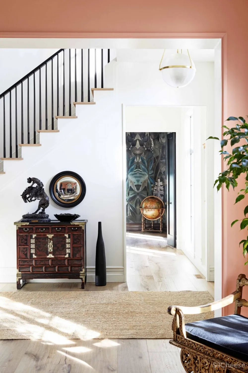 一个让人感觉舒适、易于居住的房子,但又不只是平庸