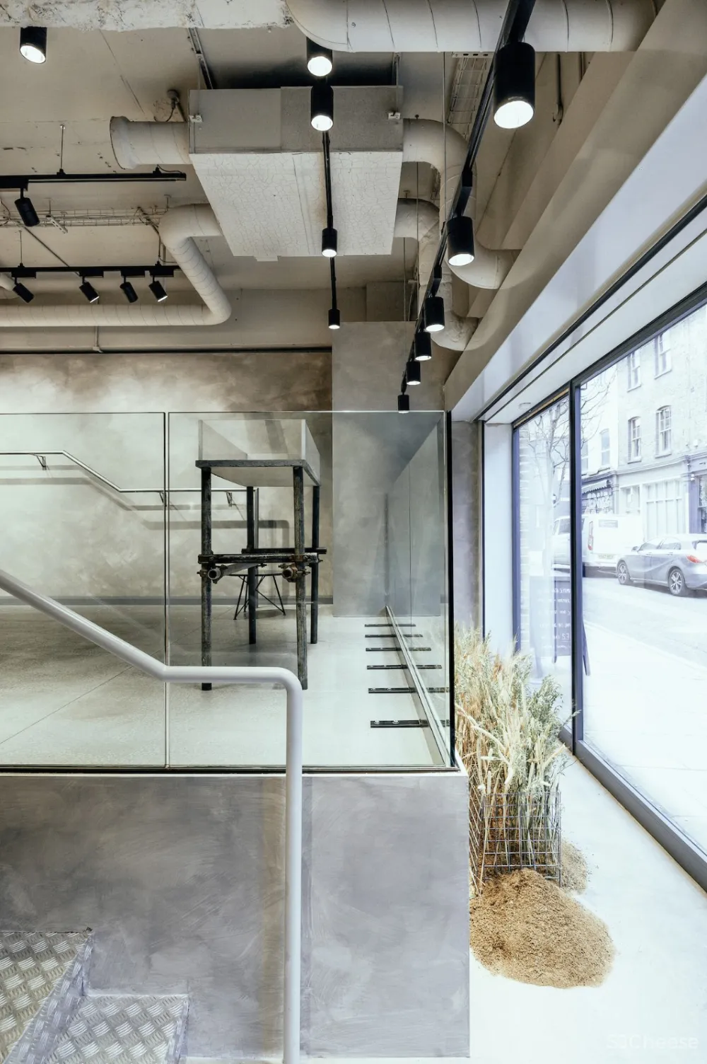 首发 | Me-jí设计工作室,伦敦Not Just Another Store极简美发屋