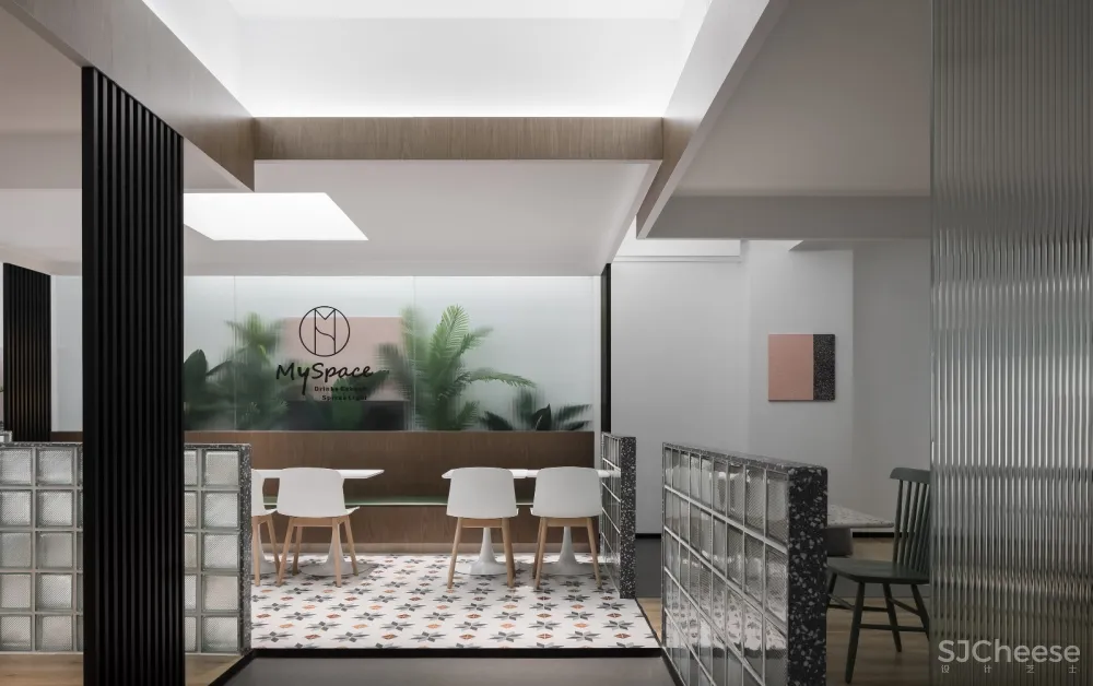 质感设计工作室 | MySpace私域烘焙店 - 花园.房:花园包裹的私密空间