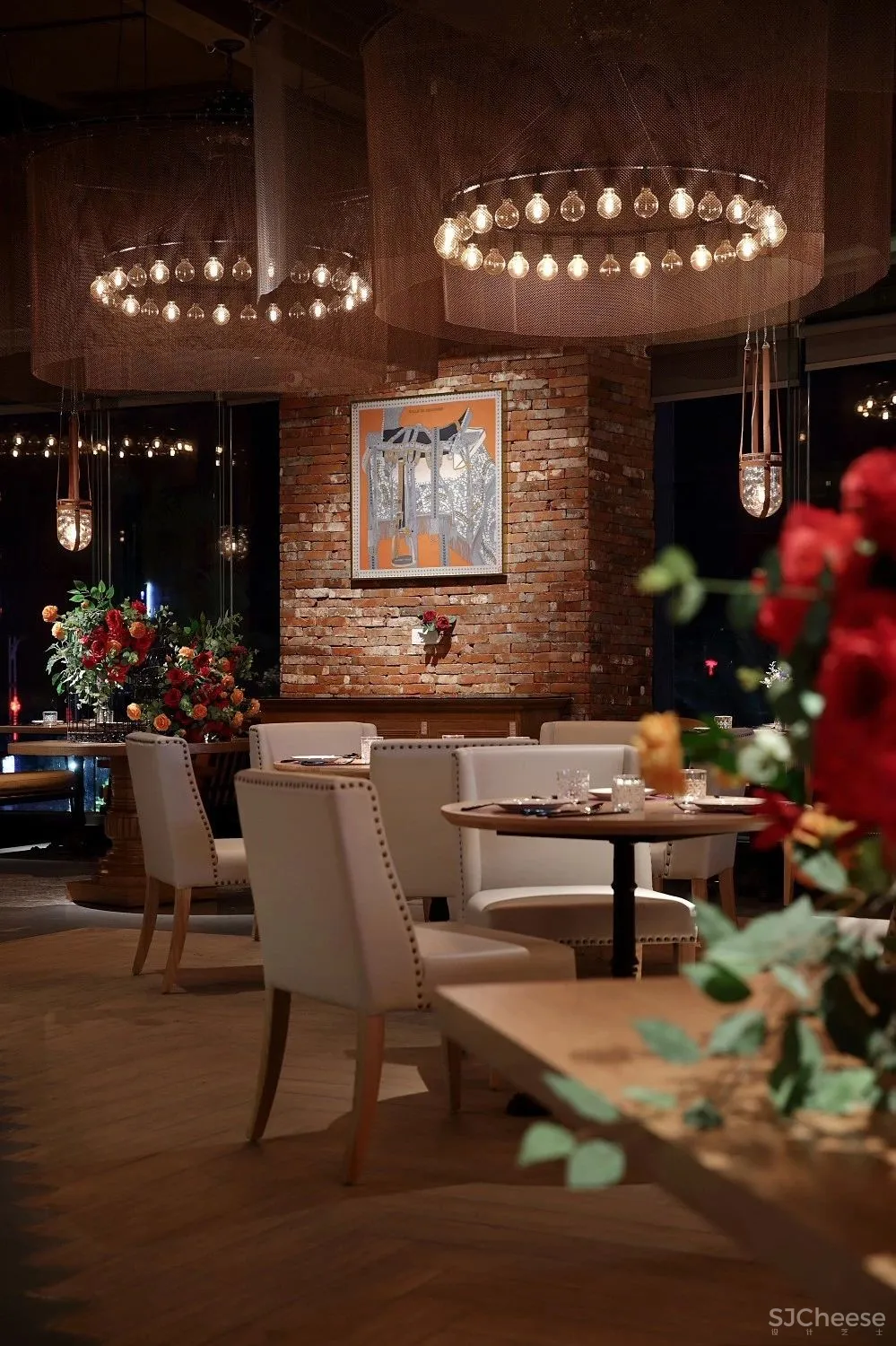 餐饮设计【艺鼎品牌全案】北欧小镇携手居酒屋,打造都市生活聚会场!