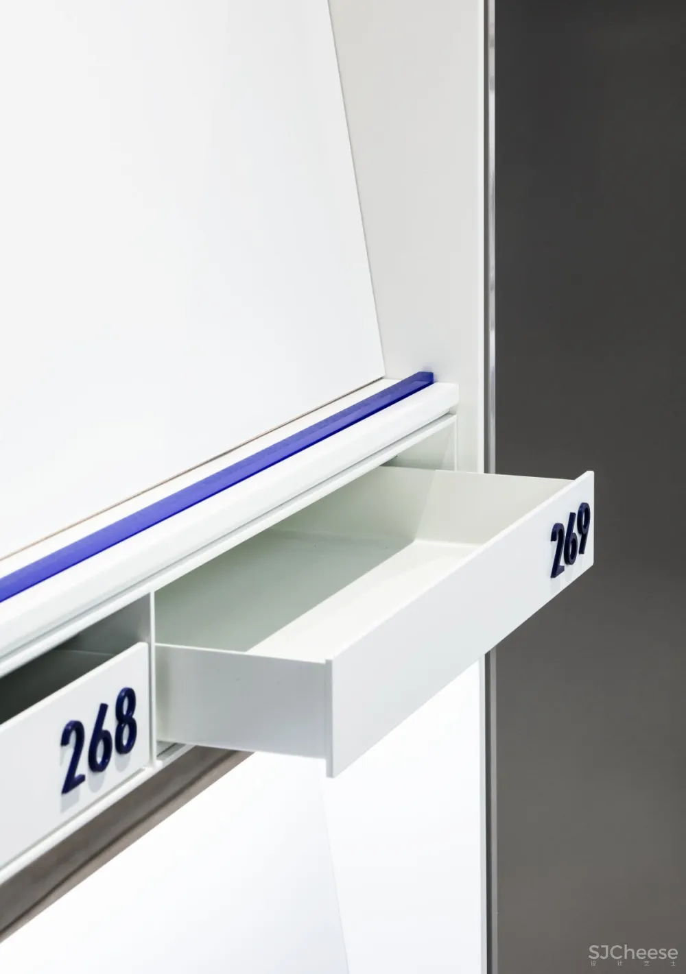 Labotory | 291 Photo Grabs , 照相和相机精品店