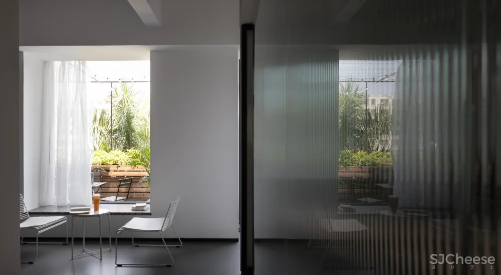 质感设计工作室 | MySpace私域烘焙店 - 花园.房:花园包裹的私密空间