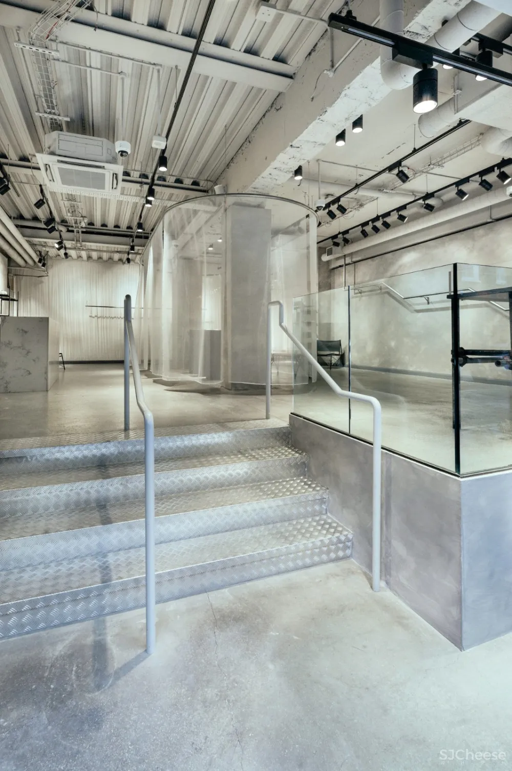 首发 | Me-jí设计工作室,伦敦Not Just Another Store极简美发屋