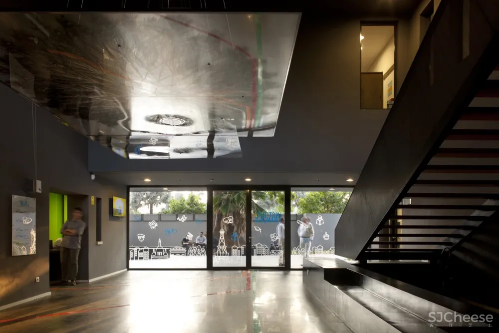 Embassy of France and French Institute in Jakarta Segond