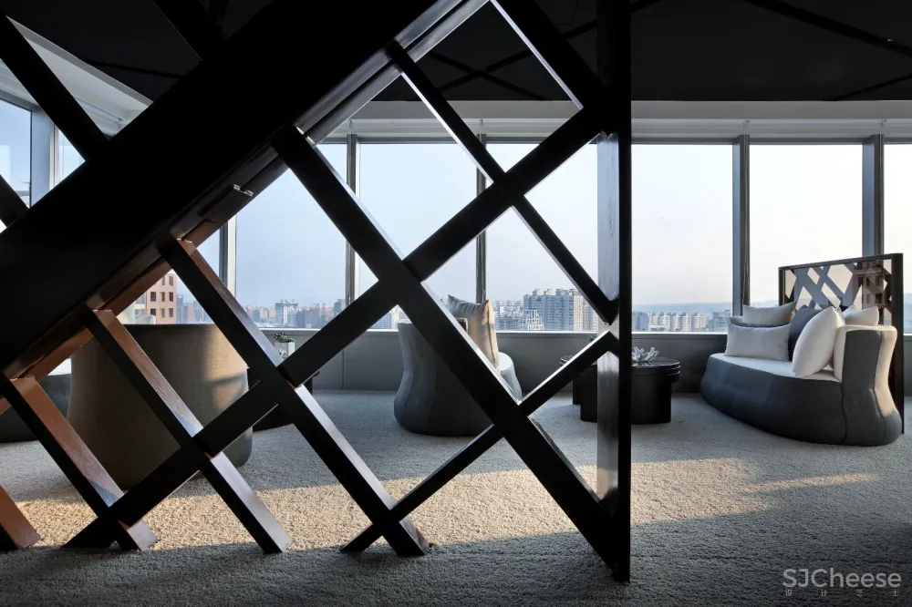 黄金旭 诺本蕬健发中心