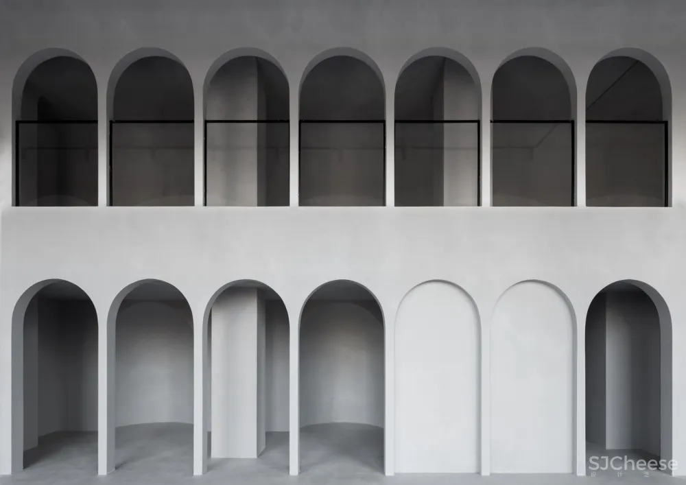 900㎡莫斯科·高端品牌RASARIO精品店设计 Architectural Bureau WALL