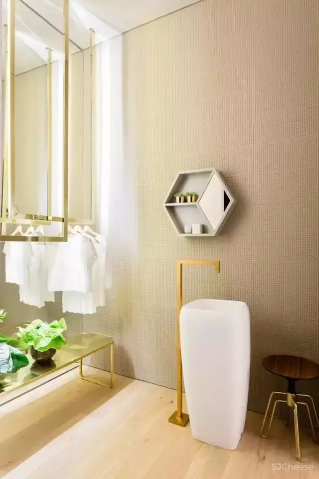 墙面巧用光，开个炫炫的家具店