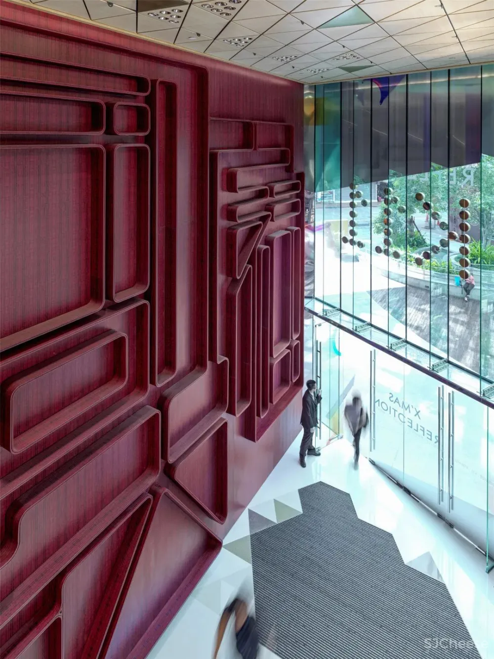 罗灵杰 龙慧祺:香港将军澳蓝塘傲会所 K11周大福