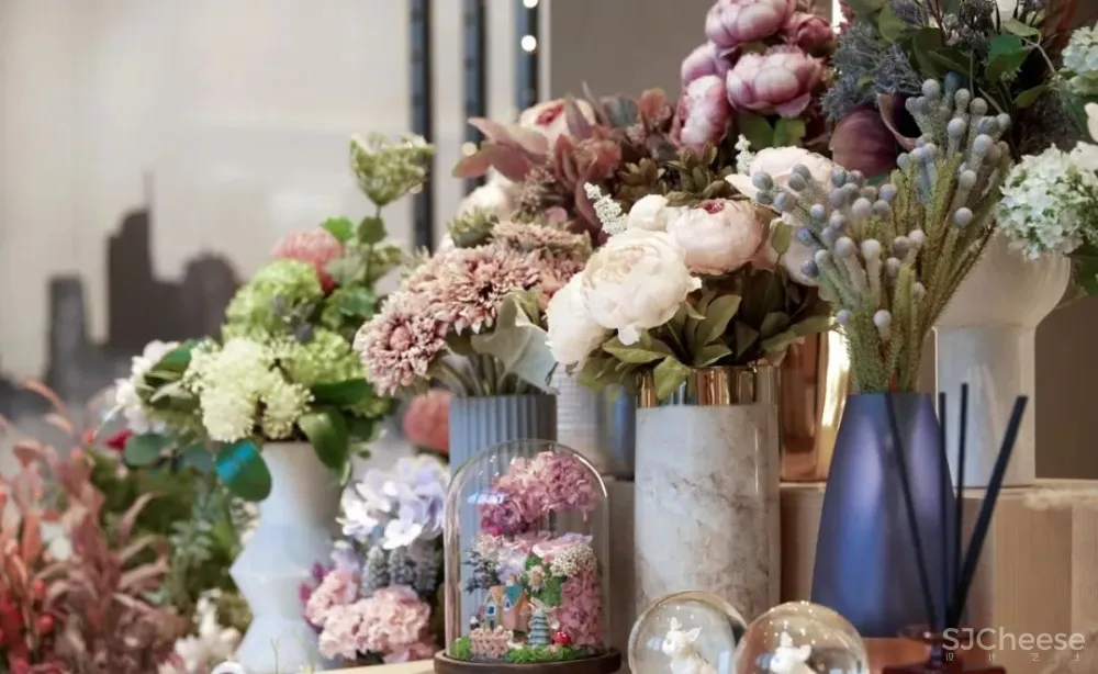 万科·天地未来城——科幻艺术的解构与融合 CLV赛拉维