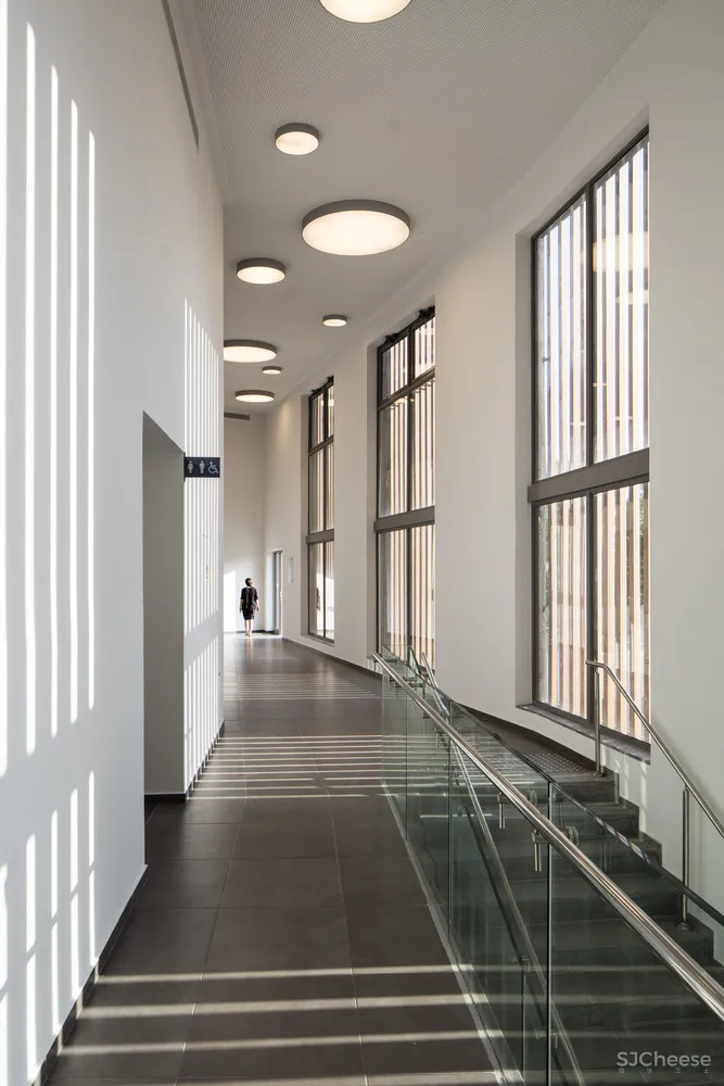 Rehovot Community Center Kimmel Eshkolot Architects