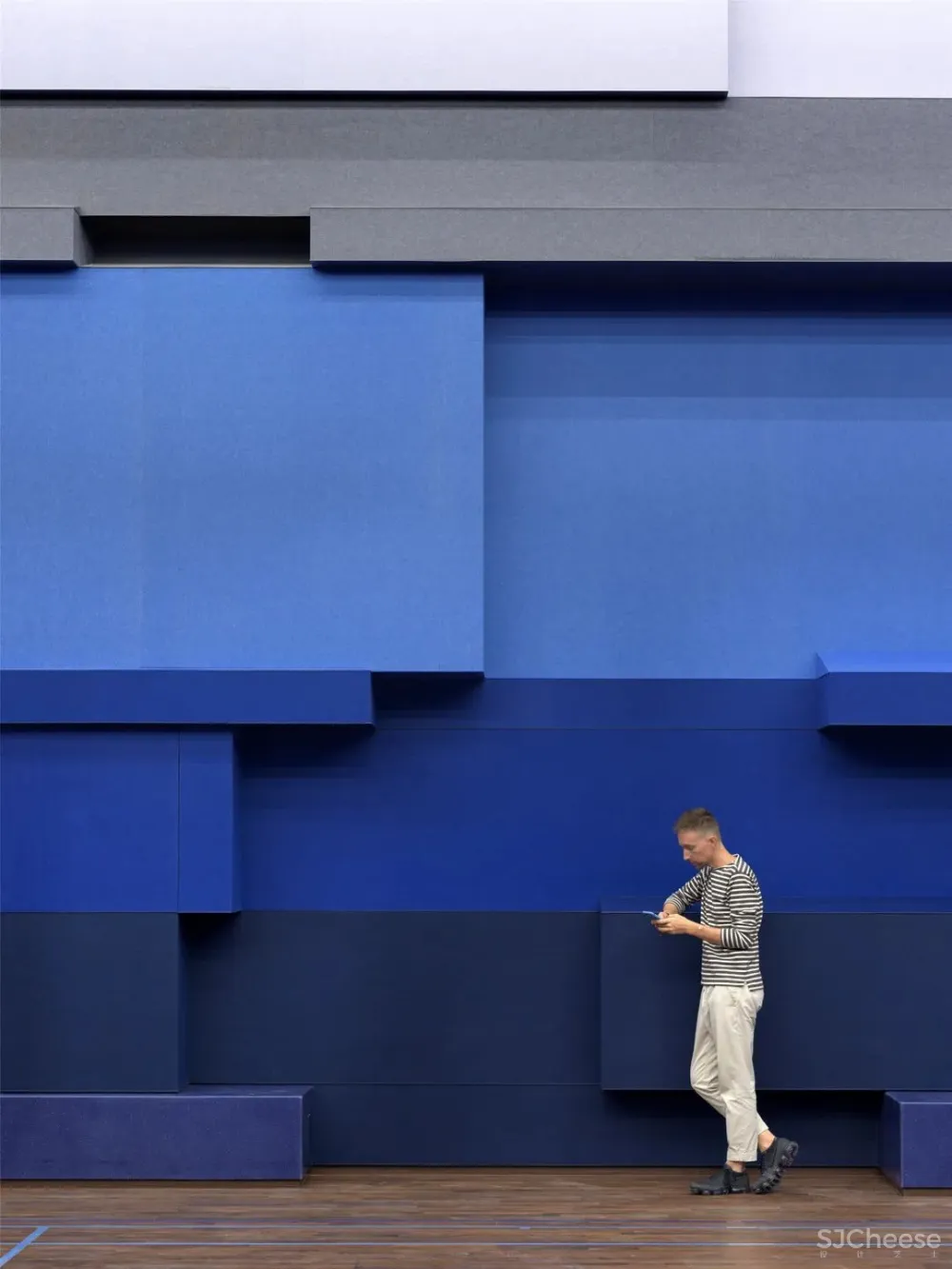 罗灵杰 龙慧祺:香港将军澳蓝塘傲会所 K11周大福