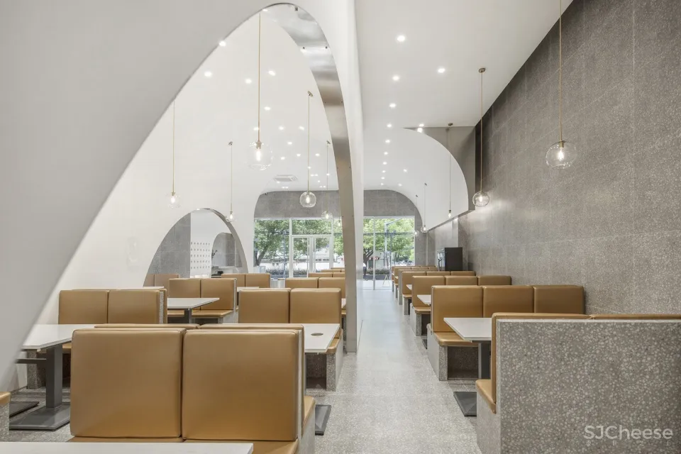 晓春烤吧绿色米兰广场店 多么工作室