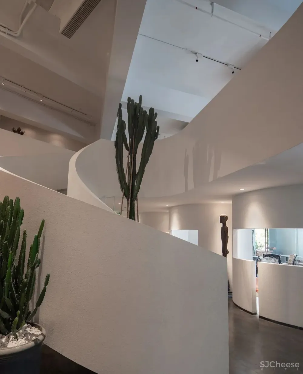 530m²东成西就复合餐厅 埂上设计