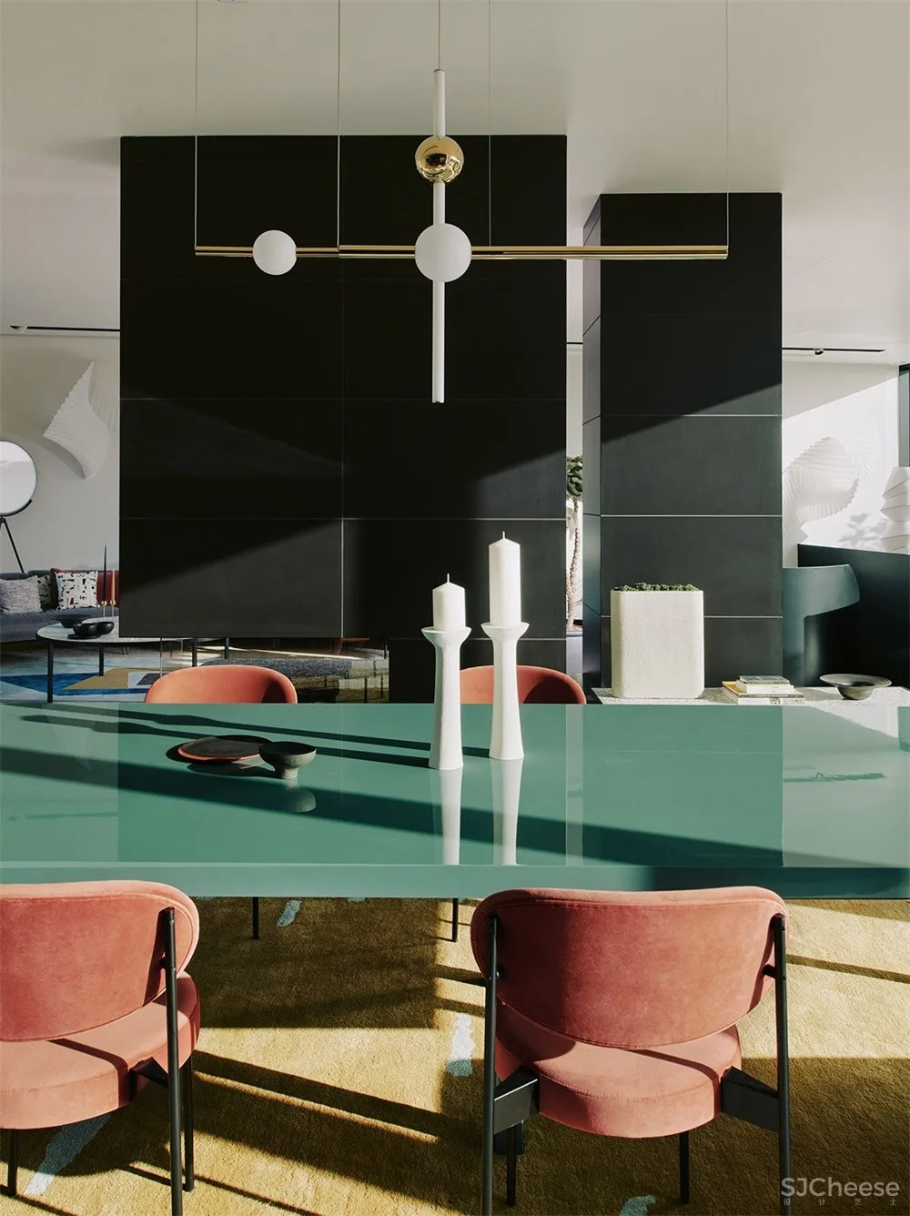 伦敦原BBC总部大楼顶层公寓设计 Waldo Works