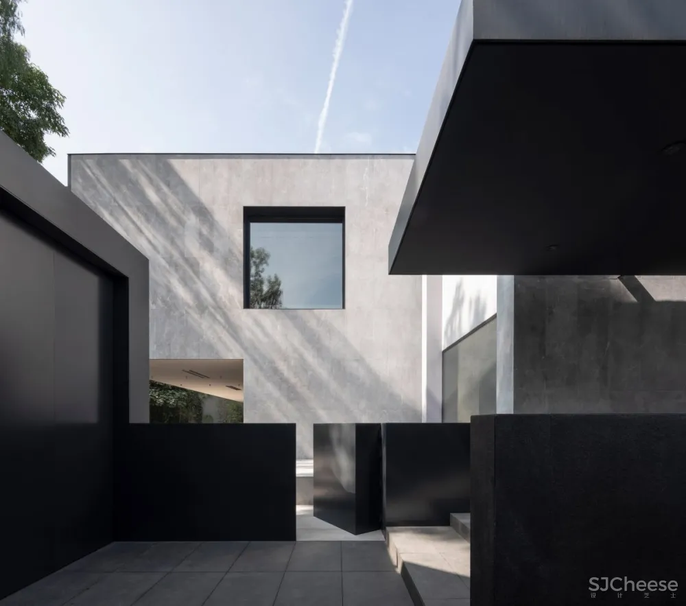 Francesc Rifé | ADH House , 具有秩序感的极简别墅