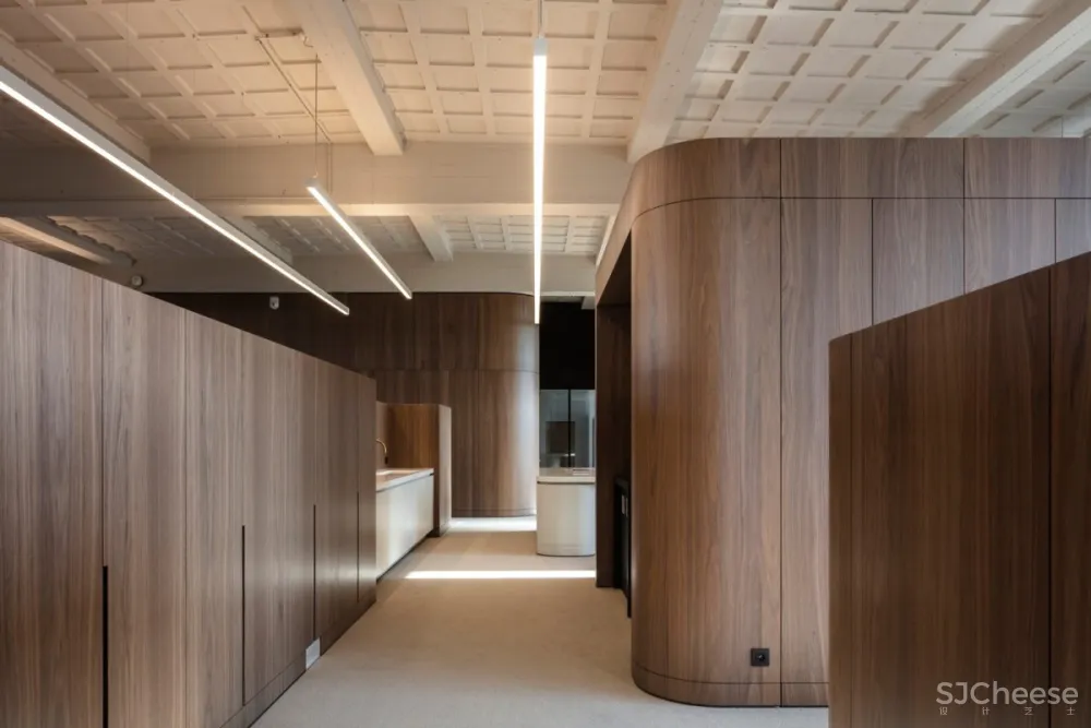 Steven Vandenborre | Vandewiele HQ , 柔和的自然美学