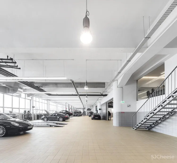 渗透品牌文化的保时捷里斯本中心 OW arquitectos