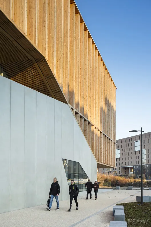 Sports Center in Neudorf Atelier Zündel Cristea