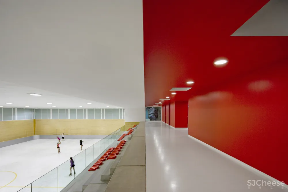 New Sports Buildings in Olot BCQ arquitectura