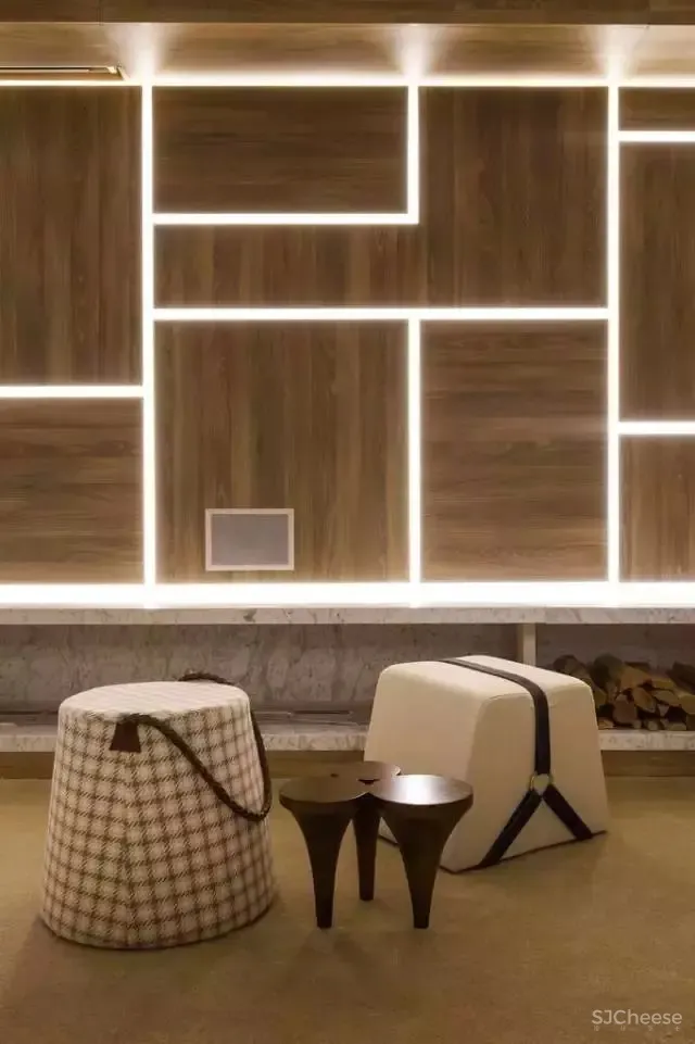 墙面巧用光，开个炫炫的家具店