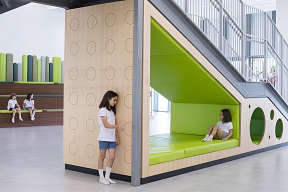 特拉维夫全纳学校，以色列 Sarit Shani Hay