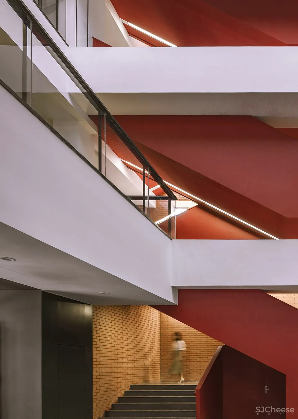 清华大学第四教学楼室内空间改造