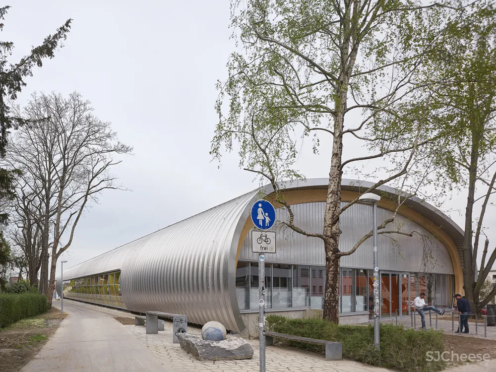 Skaterhall Herrmann + Bosch Architekten