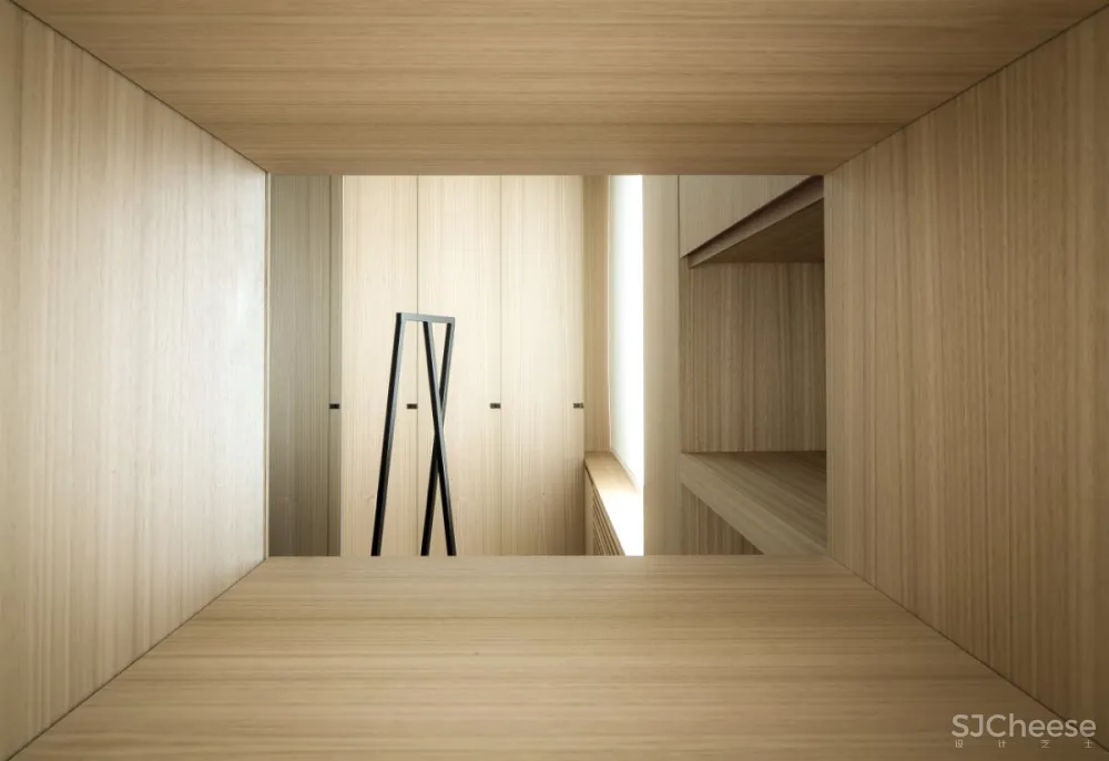 Francesc Rifé | RM Apartment , 舒适的简约公寓