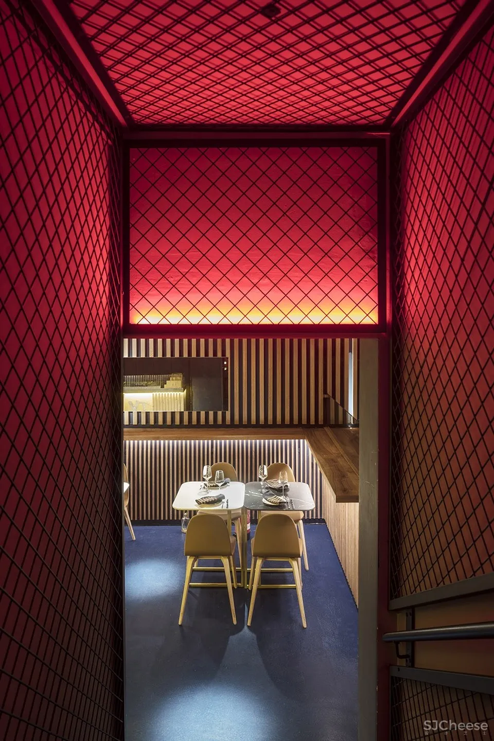 深绿色港口风餐厅酒吧，西班牙 EL EQUIPO CREATIVO