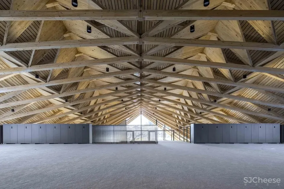 探索木质设计的极限 UENOA