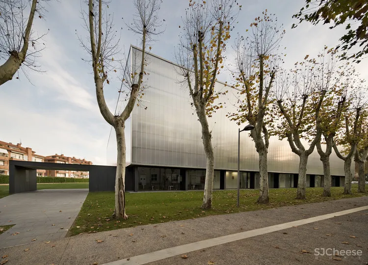 New Sports Buildings in Olot BCQ arquitectura