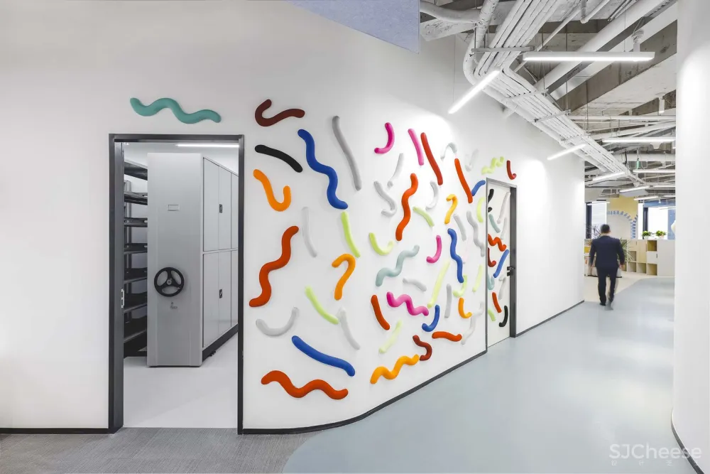 上海·“马克华菲”服装公司总部办公空间 研趣品牌