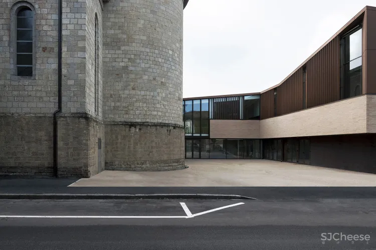 Regina Pacis Community Center Iotti + Pavarani Architetti