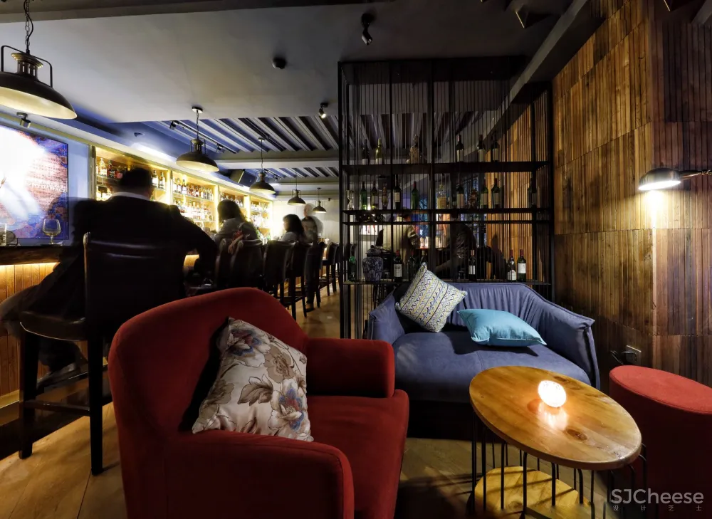 故事空间设计|ROSA 威士忌酒吧