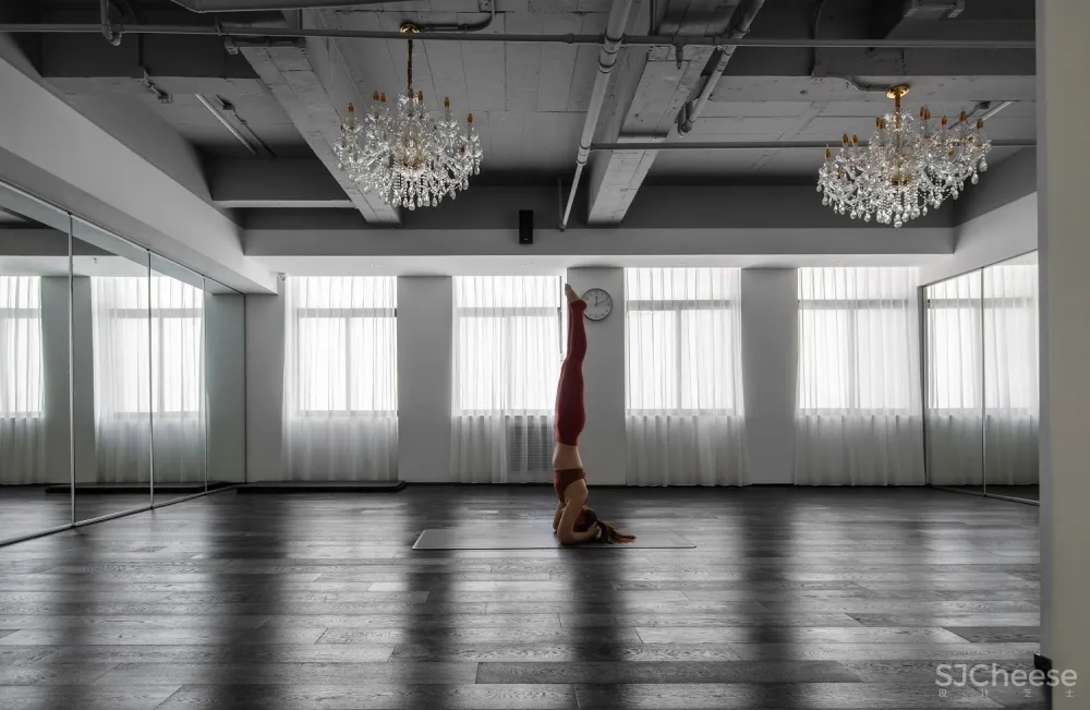 青岛MANI瑜伽会所设计-“风不停水流动”这一理念贯穿整体 艺科设计