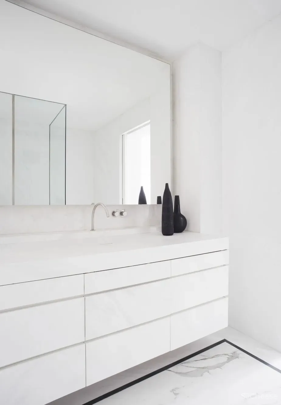 精确清晰的细节品质 Joseph Dirand