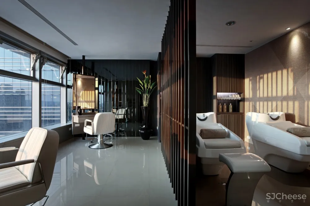 黄金旭 诺本蕬健发中心