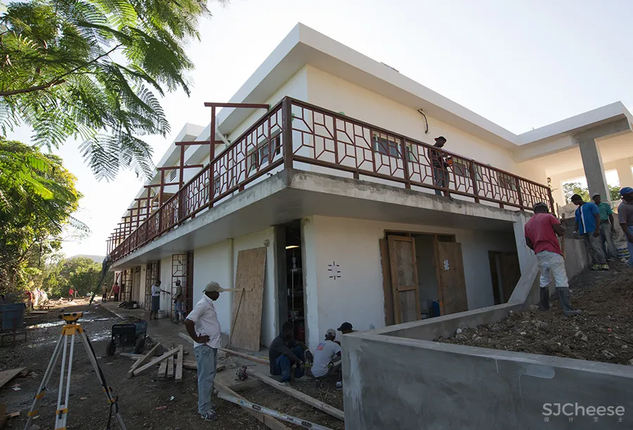 maternal and neonatal health center