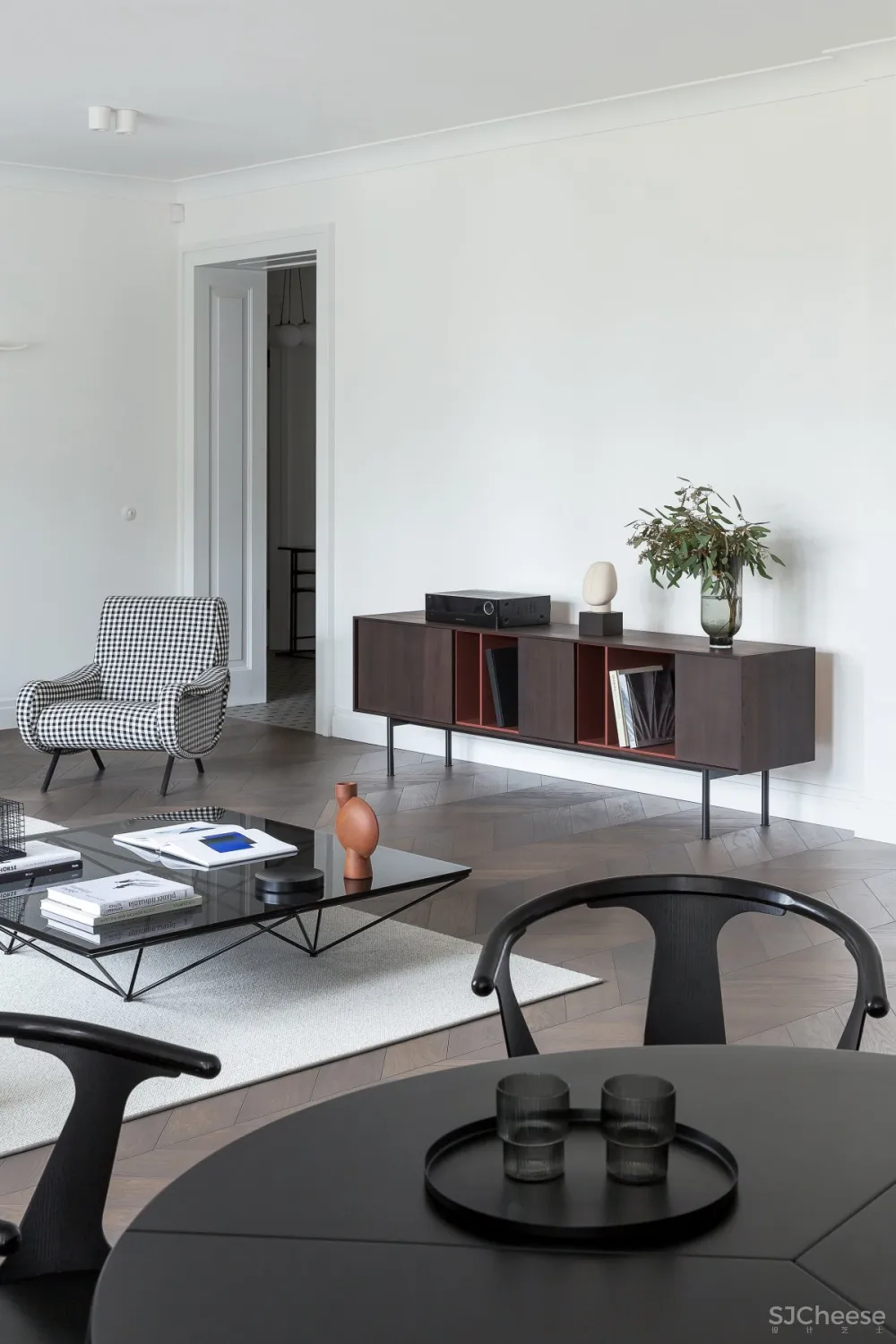 AKTA | Riga Apartment , 细节与优雅的平衡