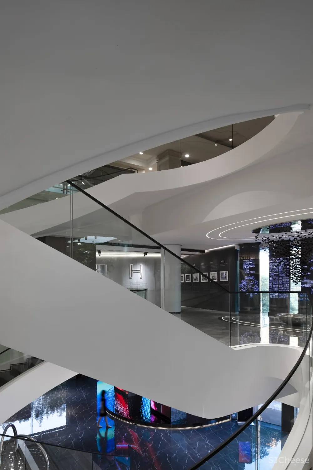 汇亚陶瓷总部展厅:让空间在自由中流淌 拓维设计