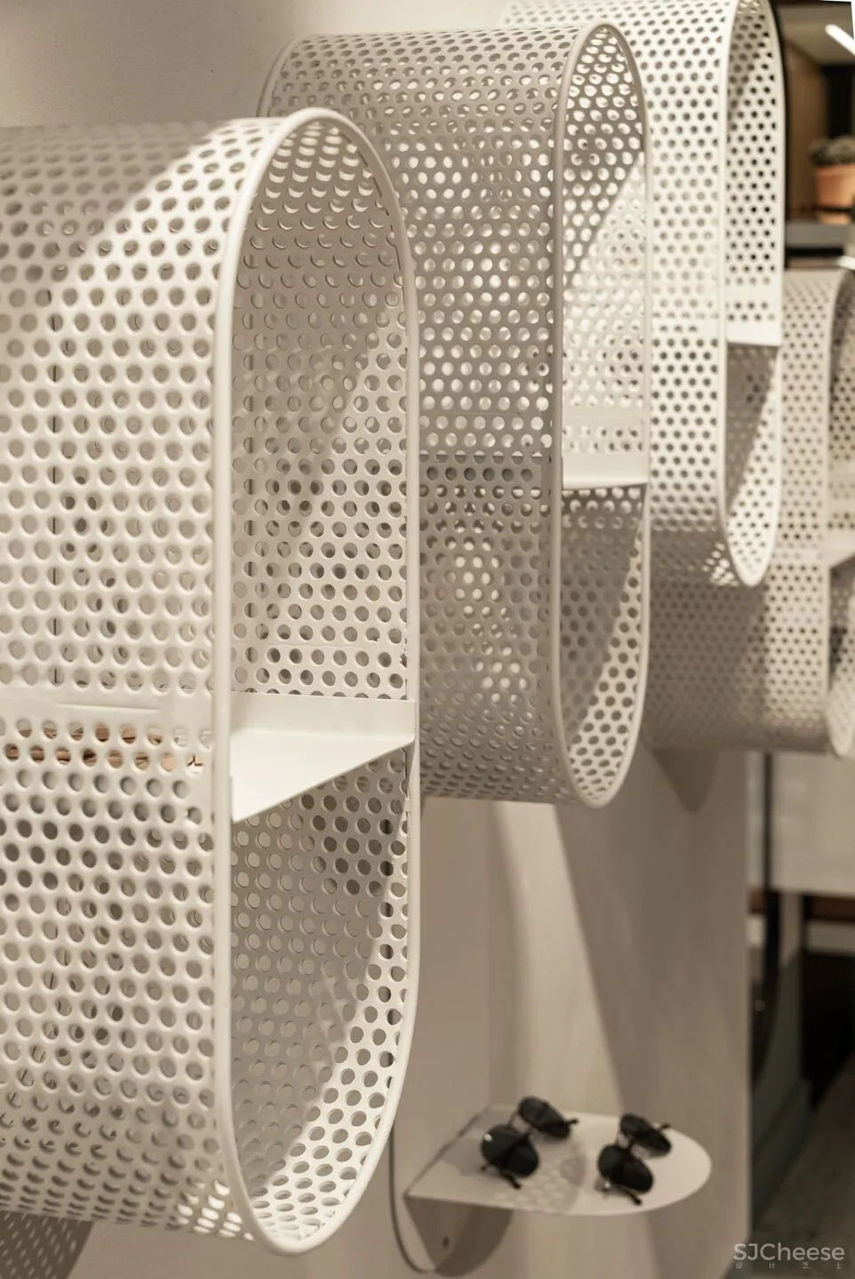 这家眼镜店告诉你,怎么把门做成橱窗 Urban Soul Project