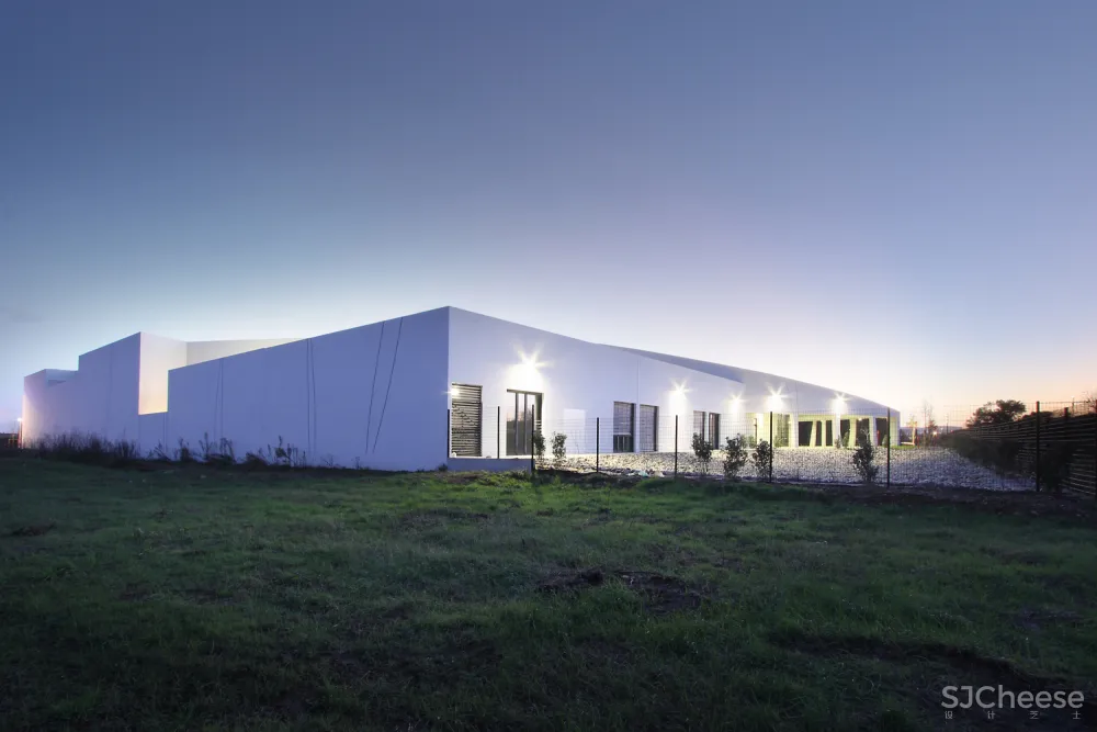 School Complex Les Perséides Atelier REC architecture