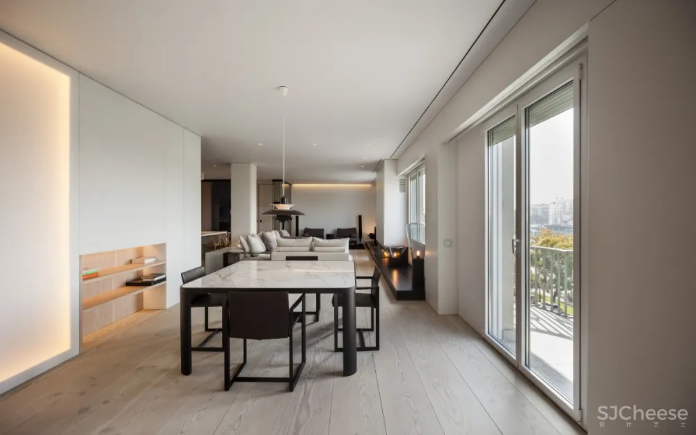 Francesc Rifé | BG Apartment , 经典建筑的顶层公寓