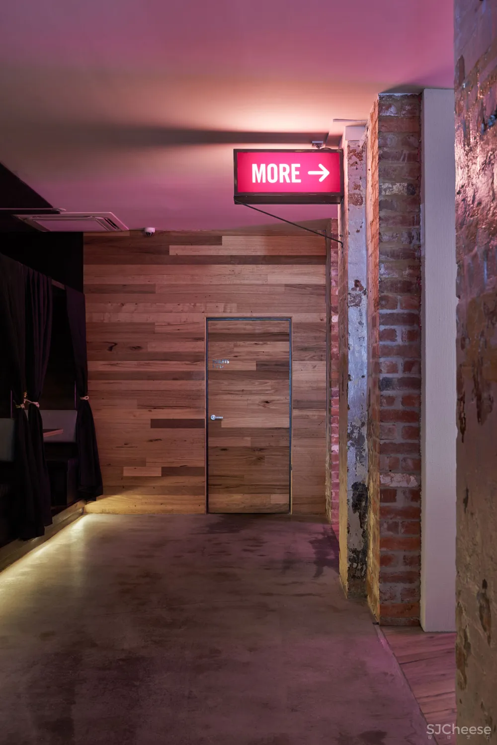 Yukie Snack Bar by P E K STUDIO