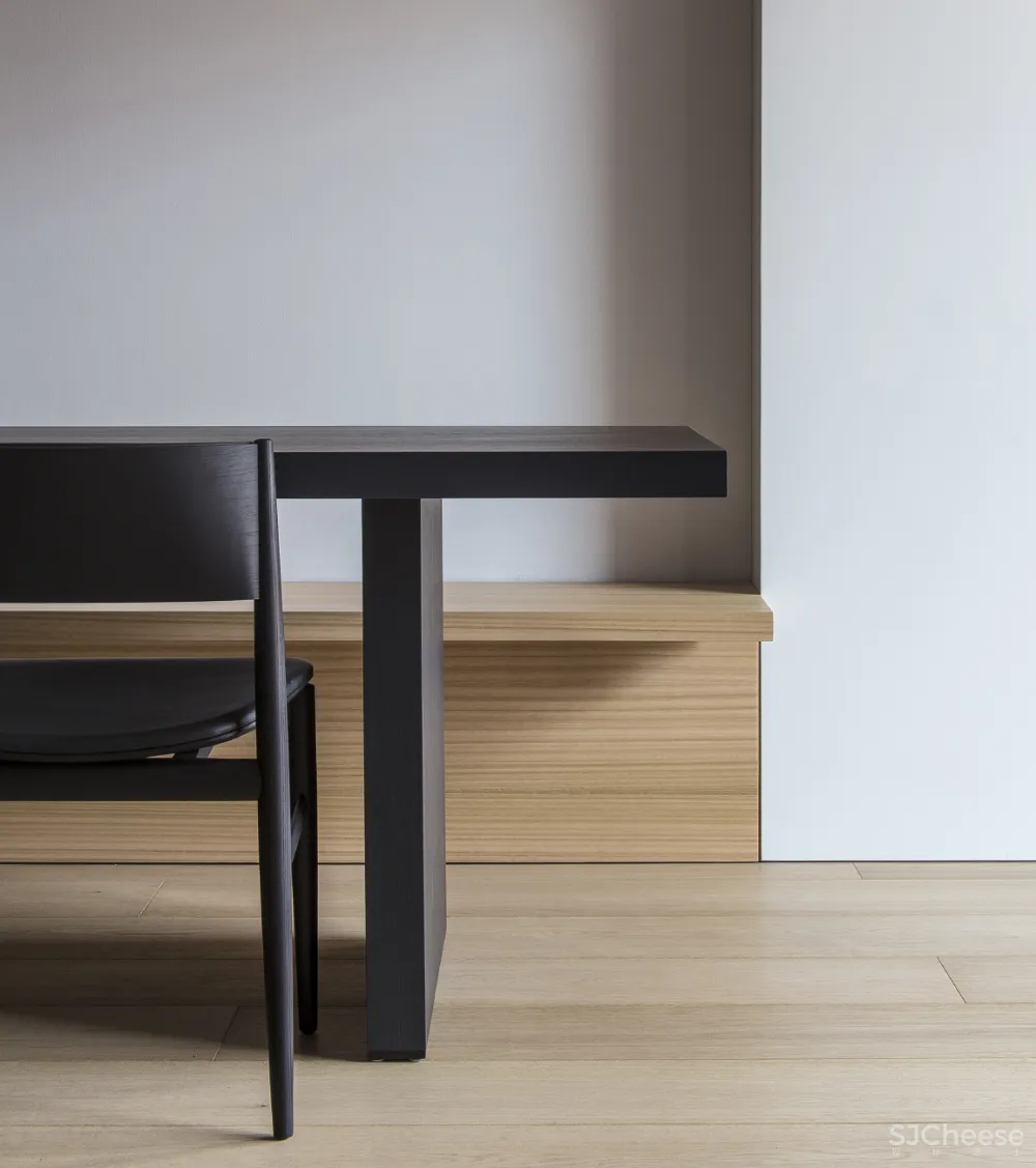Francesc Rifé | RM Apartment , 舒适的简约公寓
