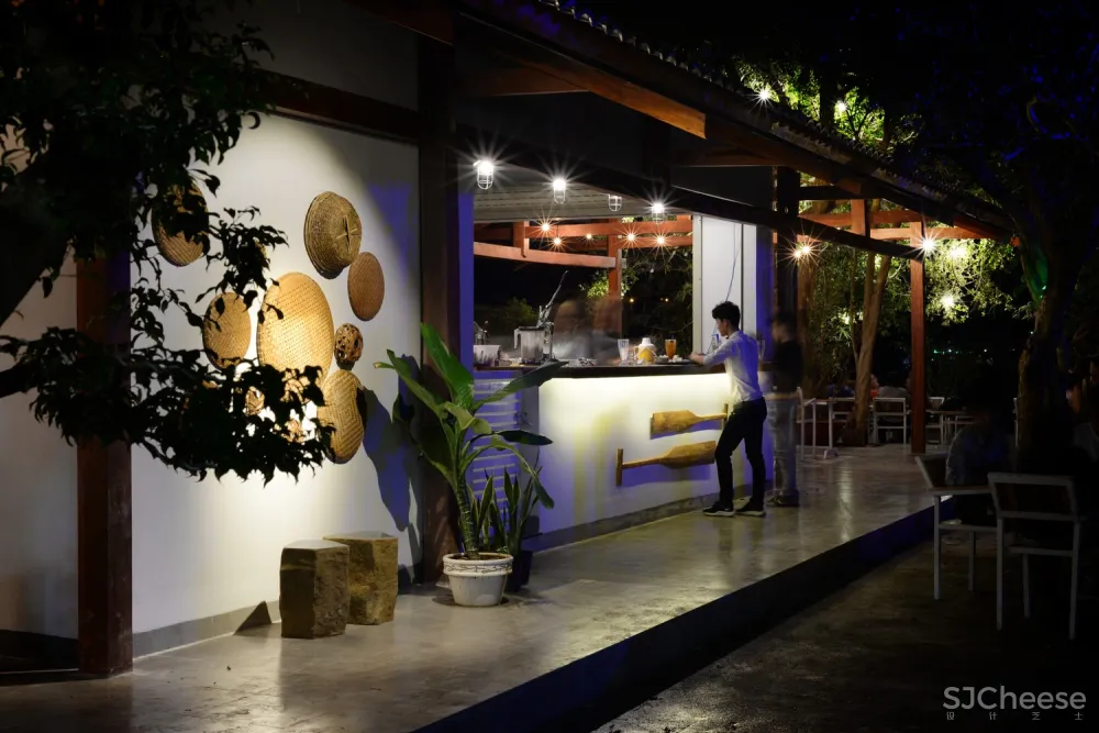 Pho Da Cafe haus space