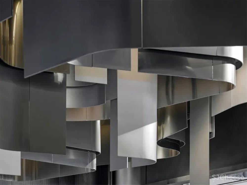 罗灵杰 龙慧祺:香港将军澳蓝塘傲会所 K11周大福