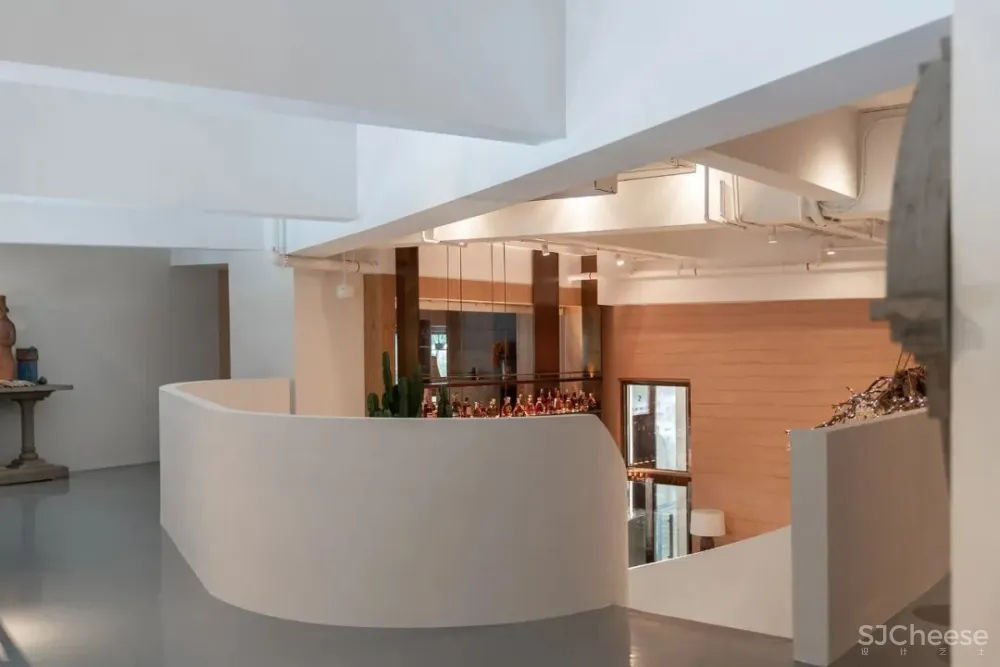 530m²东成西就复合餐厅 埂上设计