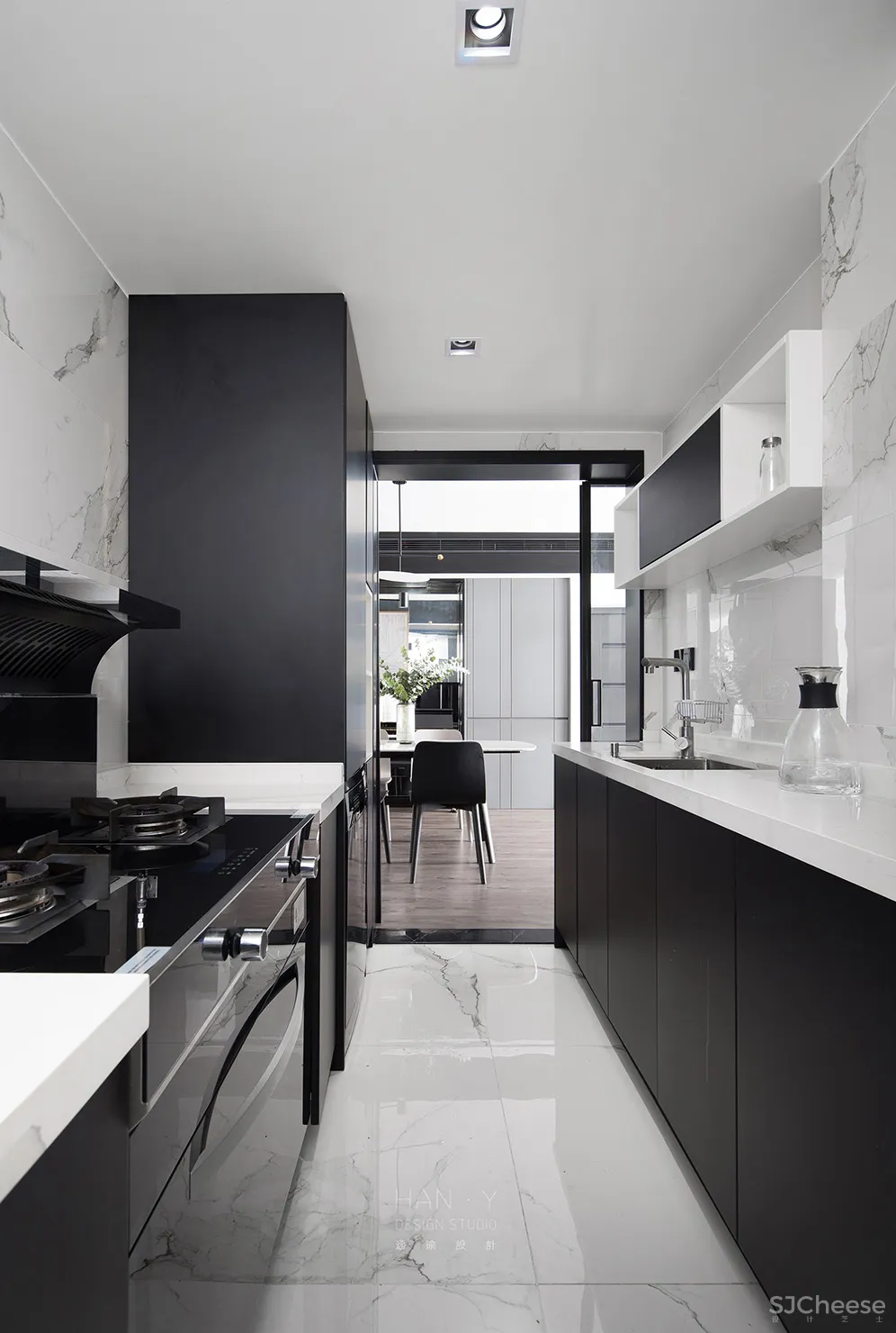 黑是一切颜色的尽头,是设计界的神秘宠儿