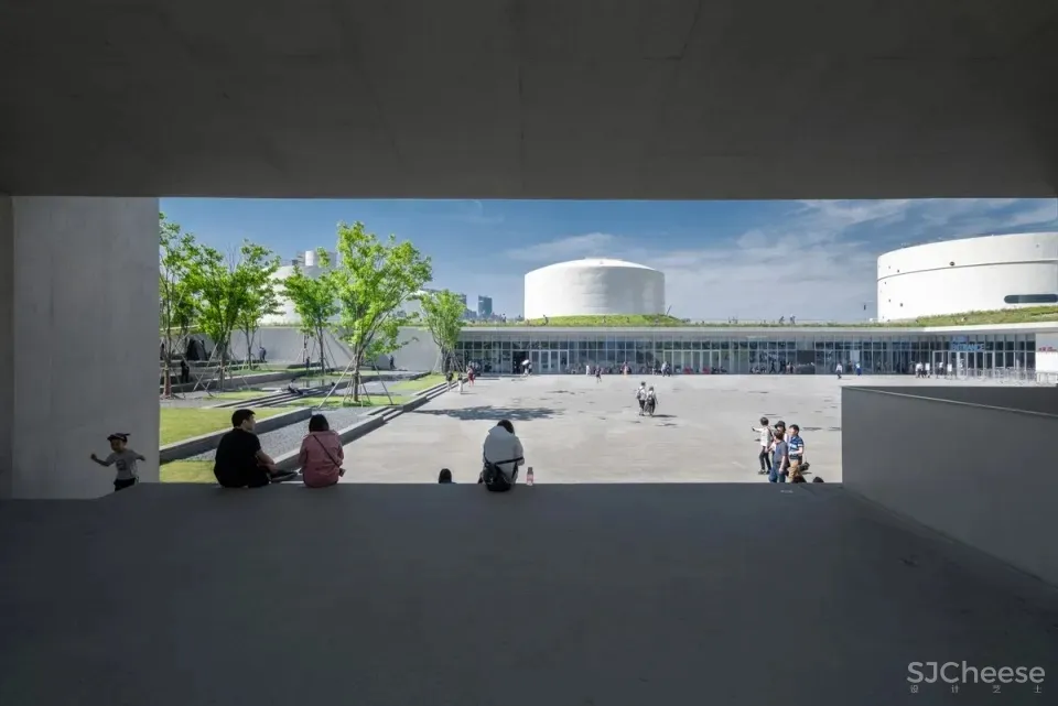 上海油罐艺术中心” ,一个无边界的美术馆 OPEN